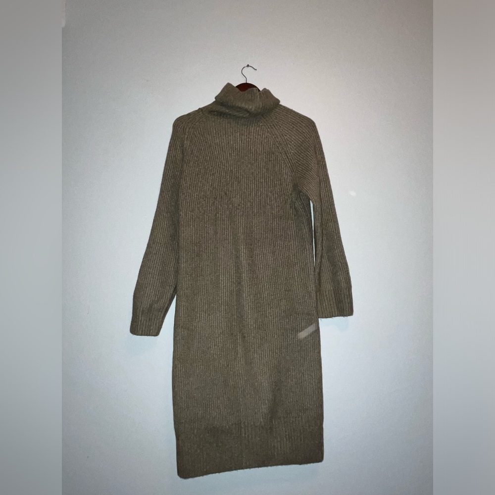 H&M women’s knit sweater dress khaki green